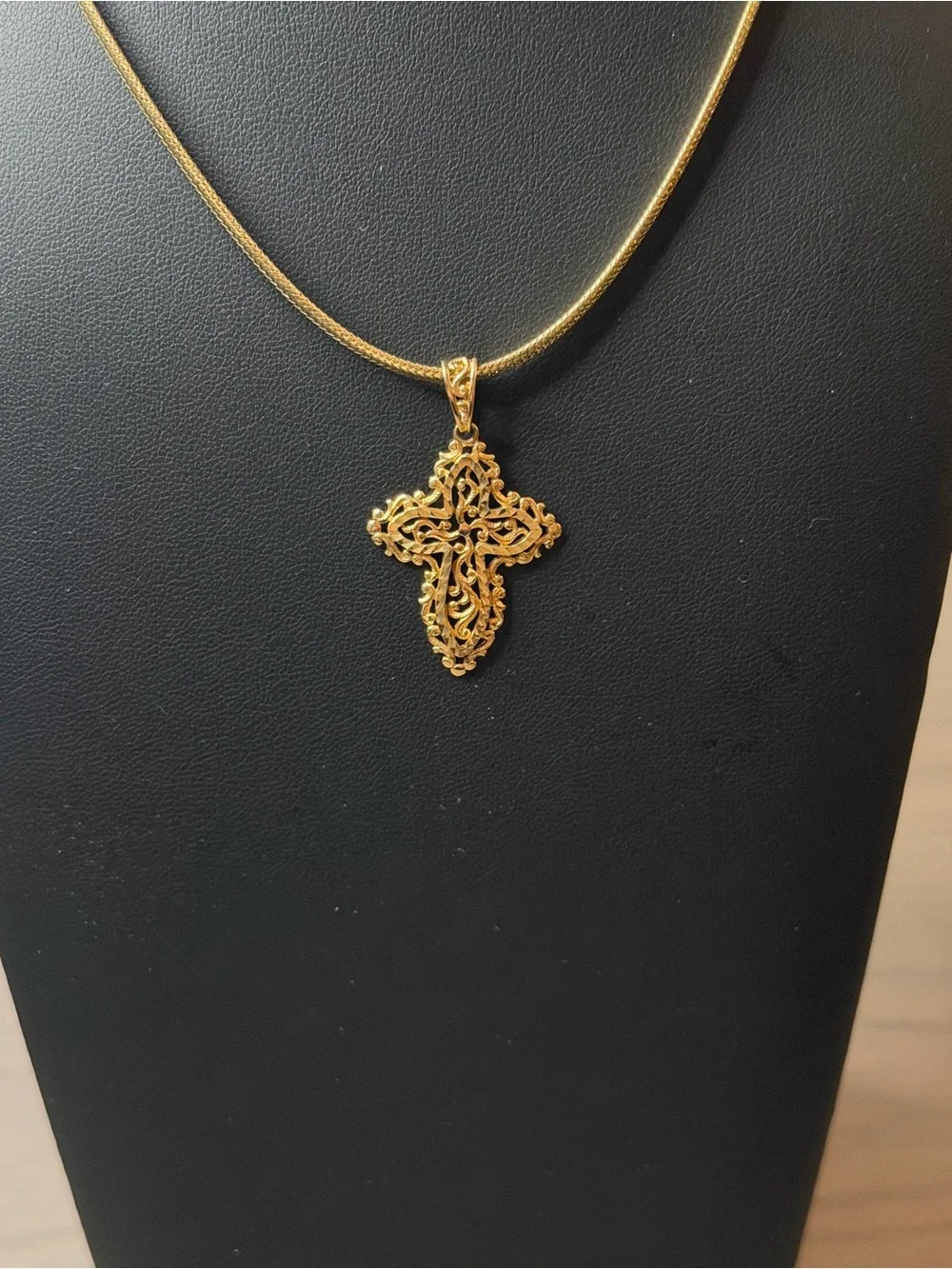 10K Gold Filigree Cross Pendant - chain not included